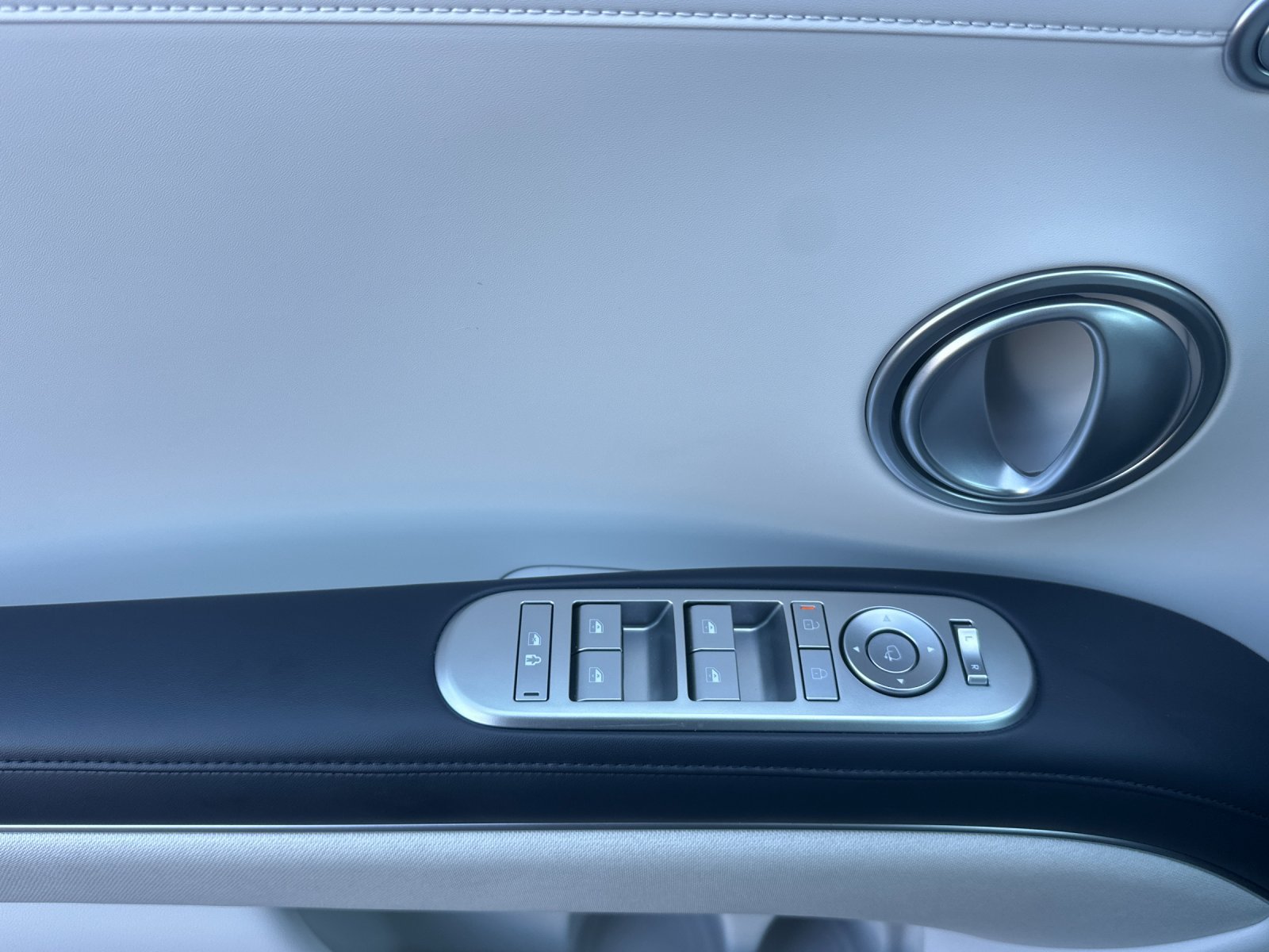 Used 2026 Hyundai Palisade Calligraphy AWD/4WD image 11