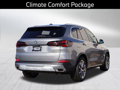 New 2026 BMW X5 xDrive50e image 9