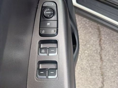 Used 2021 Kia Sportage LX AWD/4WD image 10