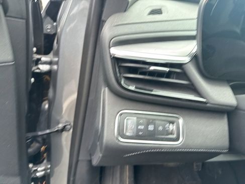 Used 2025 Buick Enclave Preferred FWD image 19
