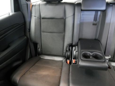 Certified 2022 Jeep Grand Cherokee Laredo X image 20