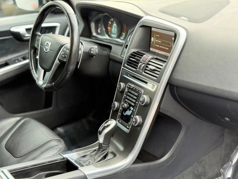 Used 2015 Volvo XC60 T6 Platinum AWD/4WD image 14