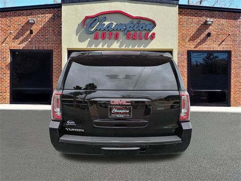Used 2019 GMC Yukon SLT image 6