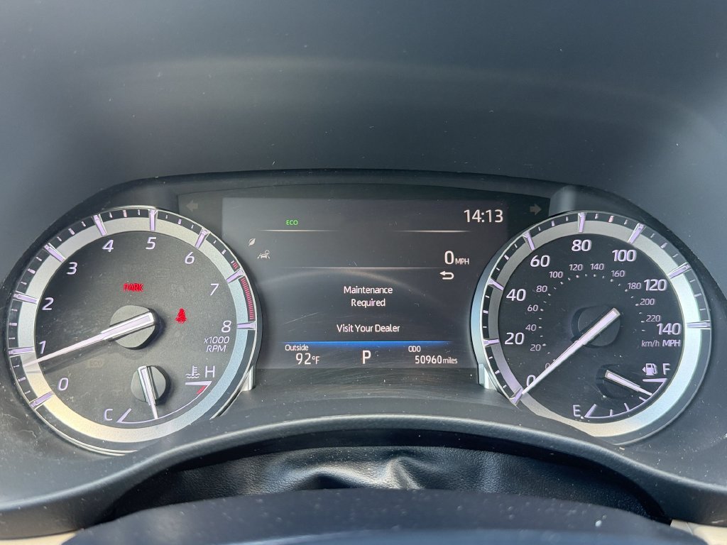 Used 2022 Toyota Highlander XLE FWD image 17