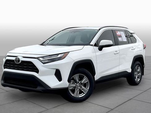 Used 2024 Toyota RAV4 XLE FWD image 1