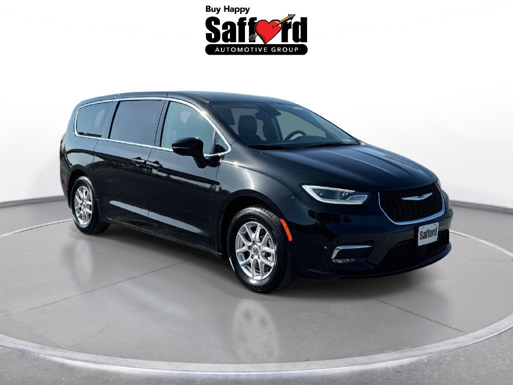Used 2024 Chrysler Pacifica Touring-L FWD image 9
