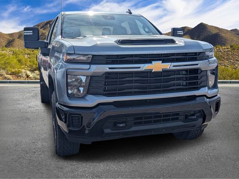 Used 2024 Chevrolet Silverado 2500 Custom w/ Custom Value Package AWD/4WD image 3