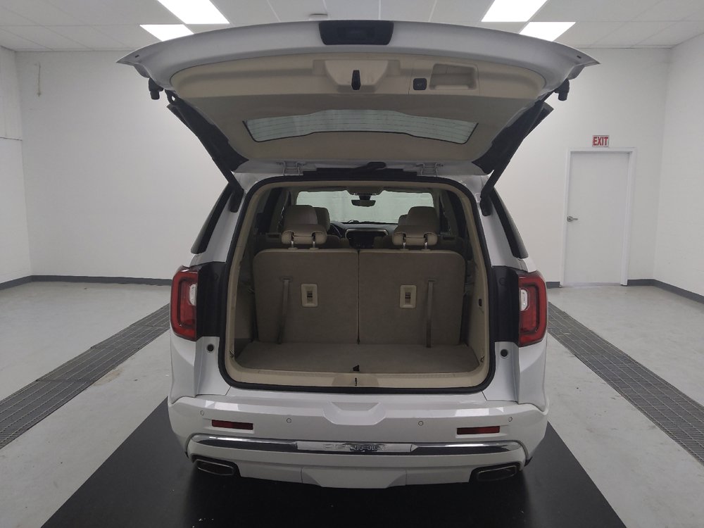 Used 2020 GMC Acadia Denali w/ Technology Package FWD image 29