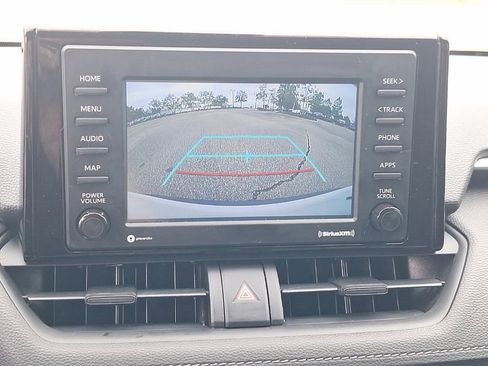 Used 2021 Toyota RAV4 XLE image 29