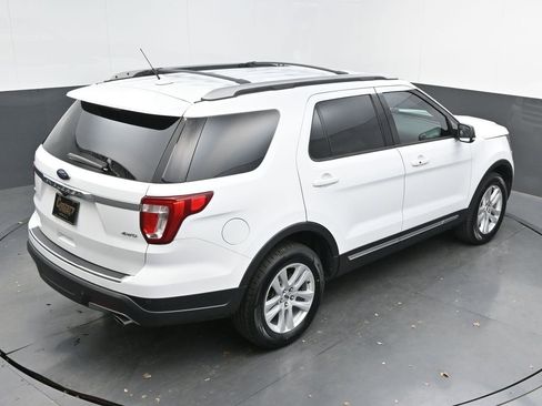 Used 2018 Ford Explorer XLT w/ Equipment Group 201A image 41