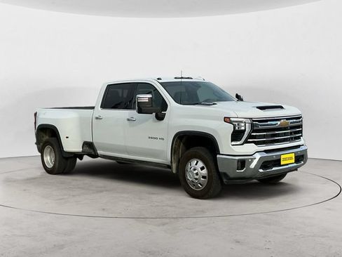 Used 2024 Chevrolet Silverado 3500 LTZ w/ LTZ Plus Package AWD/4WD image 7