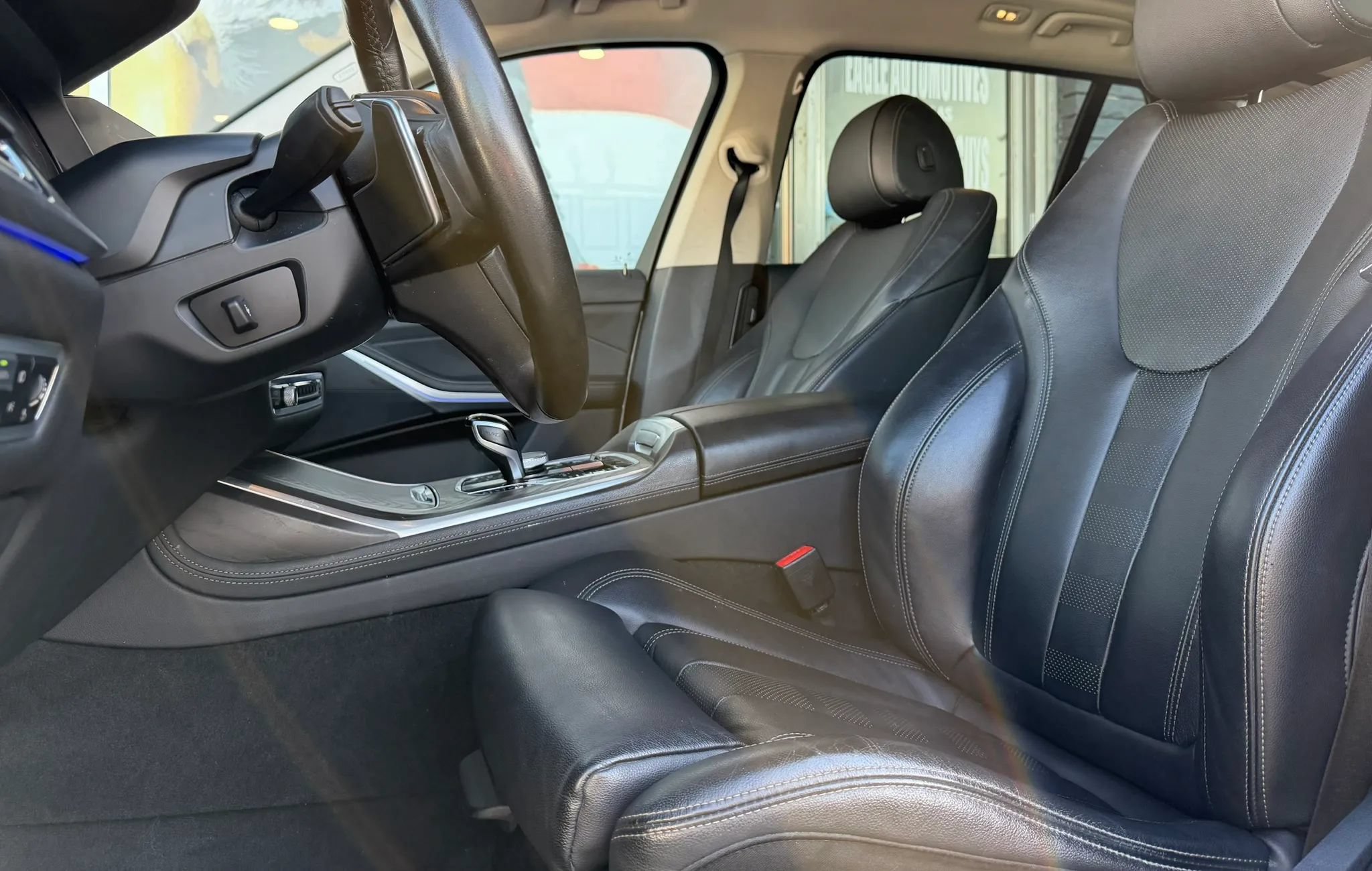 Used 2022 BMW X7 xDrive40i w/ Cold Weather Package AWD/4WD image 10