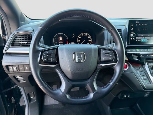 Used 2025 Honda Odyssey Sport-L image 40