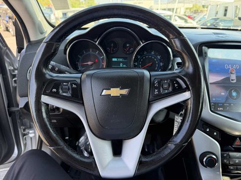Used 2014 Chevrolet Cruze LT FWD image 11