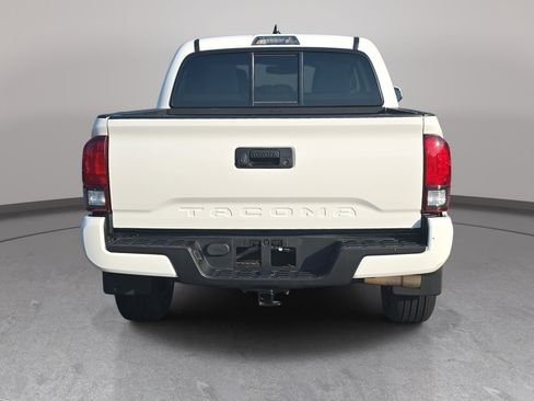 Used 2022 Toyota Tacoma SR w/ SR Convenience Package RWD image 6
