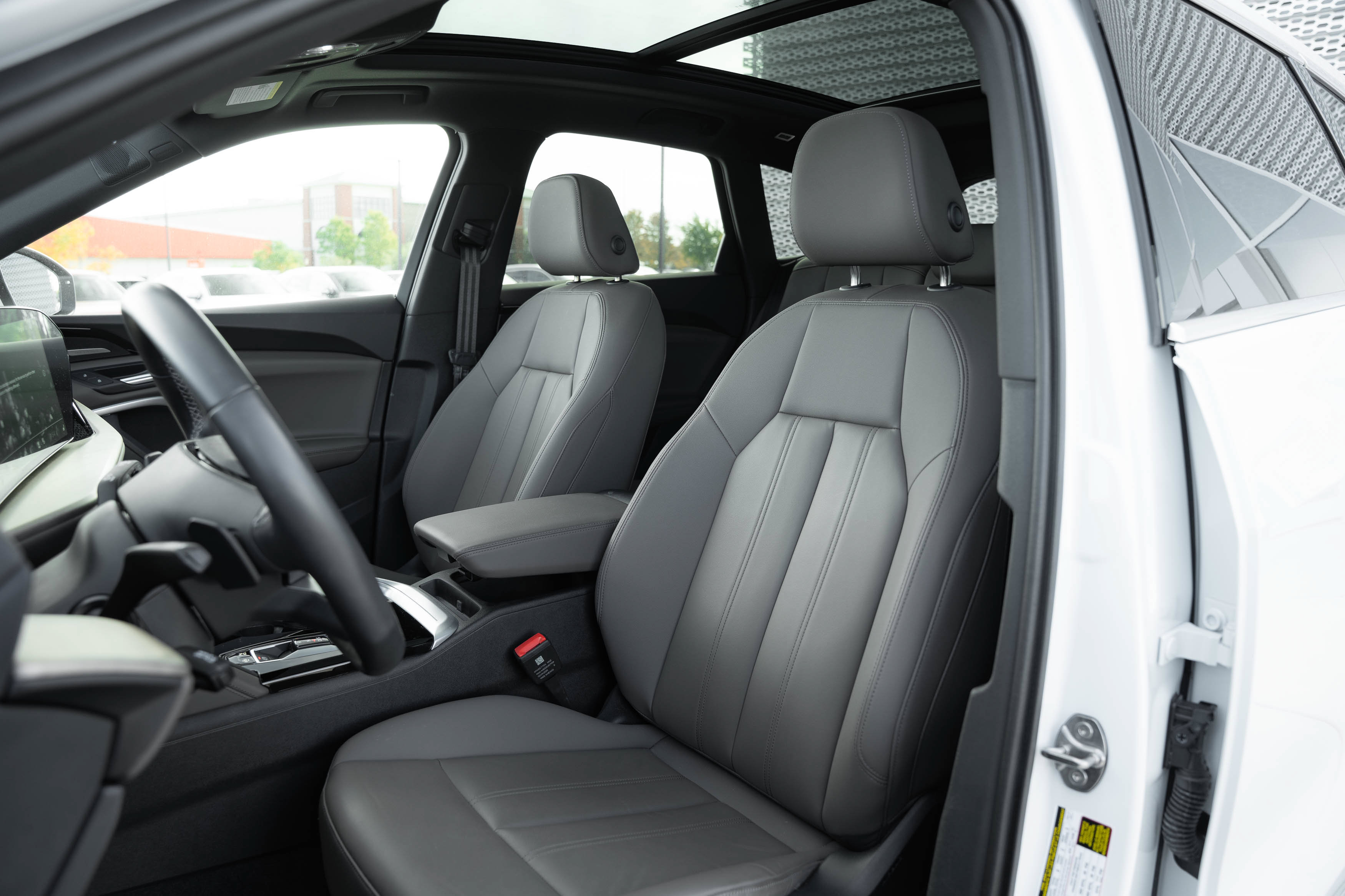 Certified 2025 Audi Q5 Premium AWD/4WD image 18