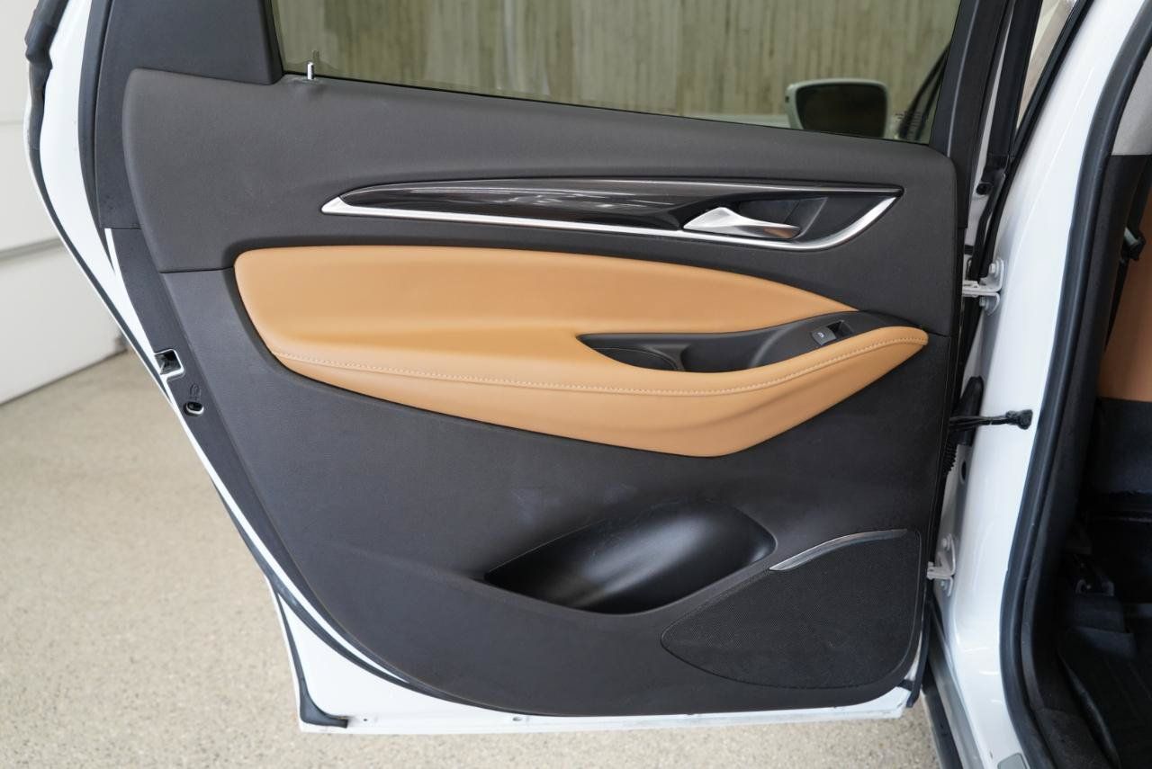 Used 2019 Buick Enclave Essence FWD image 34
