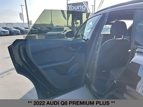 Used 2022 Audi Q8 Premium Plus w/ Premium Plus Package image 12