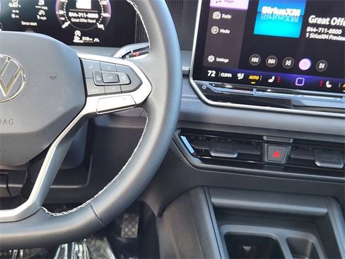New 2026 Volkswagen Tiguan SE image 27
