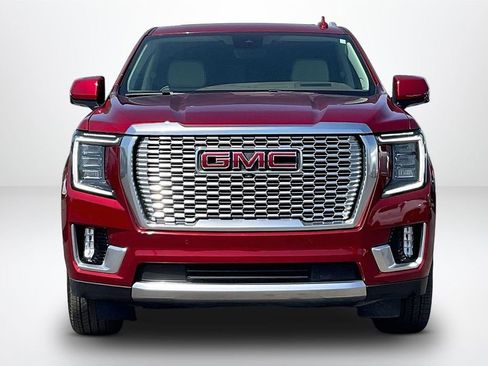Used 2024 GMC Yukon XL Denali w/ Advanced Technology Package AWD/4WD image 2
