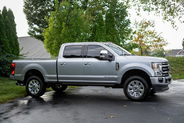 Used 2021 Ford F250 4x4 Crew Cab Super Duty image 4