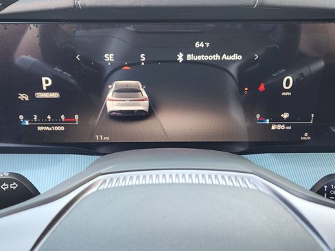 Used 2025 Nissan Murano SL AWD/4WD image 13