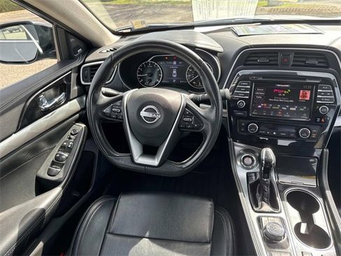 Used 2023 Nissan Maxima SL image 17