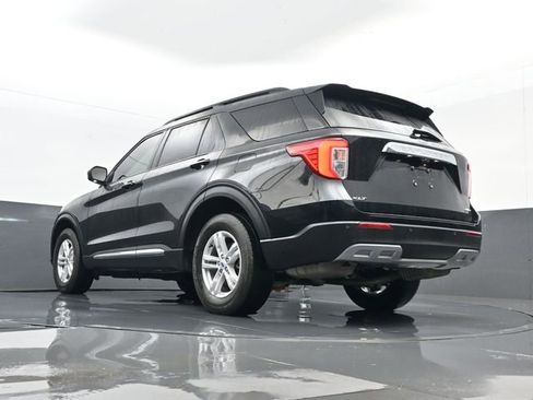 Used 2023 Ford Explorer XLT w/ Equipment Group 202A image 25