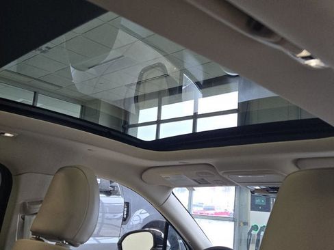 Used 2023 Lincoln Corsair Grand Touring w/ Equipment Group 301A image 12