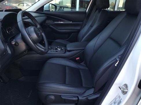 Used 2021 MAZDA CX-30 FWD 2.5 S w/ Select Package image 16