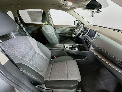 Certified 2023 Nissan Rogue SV image 36