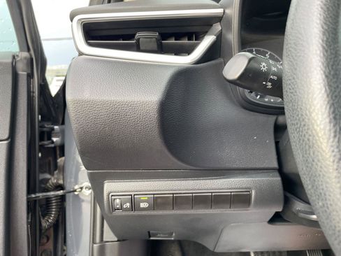 Used 2024 Toyota Corolla LE image 20