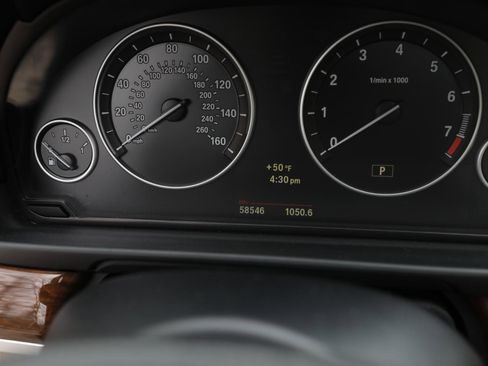 Used 2011 BMW 528i Sedan image 23