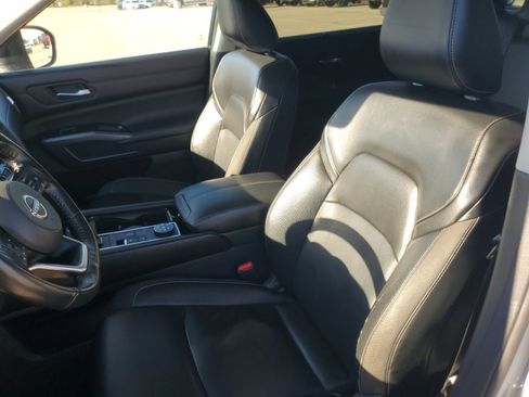 Used 2022 Nissan Pathfinder SL image 25