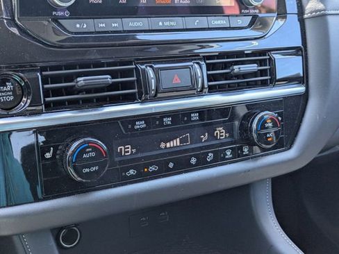 Used 2025 Nissan Pathfinder SV AWD/4WD image 20