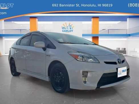 Used 2013 Toyota Prius Two FWD image 8