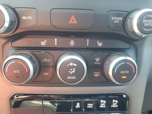 Used 2022 RAM 1500 Big Horn image 23