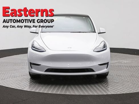 Used 2021 Tesla Model Y Long Range AWD/4WD image 2
