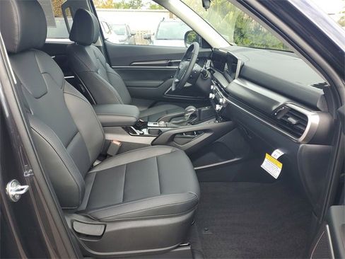 New 2025 Kia Telluride S image 7