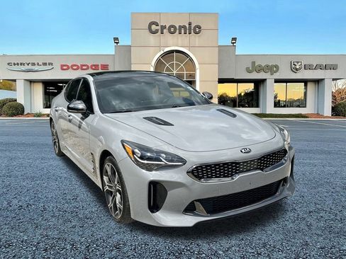 Used 2021 Kia Stinger GT1 image 1