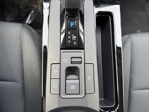 New 2026 Toyota Prius LE image 35