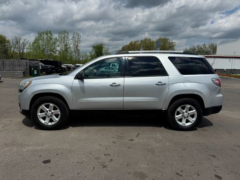 Used 2014 GMC Acadia SLE FWD image 2