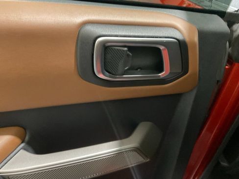 Used 2022 Ford Bronco Outer Banks AWD/4WD image 11