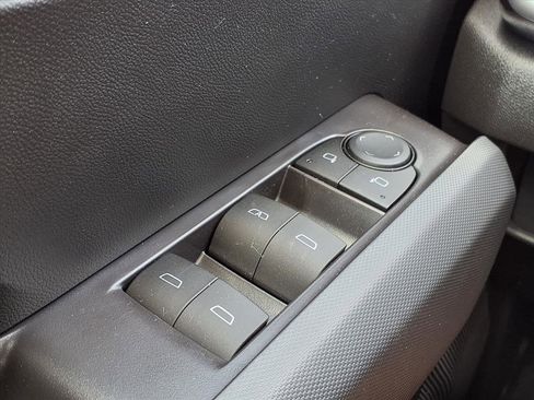 New 2026 GMC Canyon Elevation w/ Convenience Package image 11