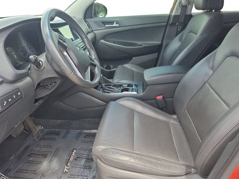 Used 2016 Hyundai Tucson Limited w/ Option Group 03 FWD image 12