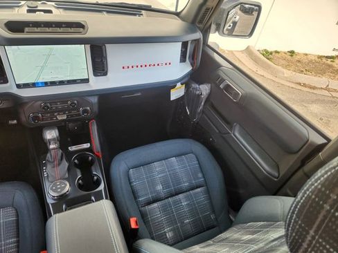 New 2026 Ford Bronco Heritage Edition AWD/4WD image 12