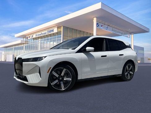 New 2026 BMW iX xDrive45 w/ Premium Package image 25