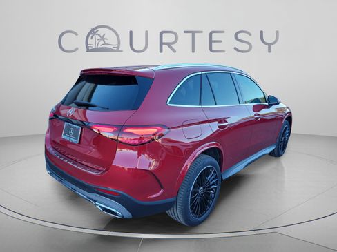 Certified 2026 Mercedes-Benz GLC 300 image 4