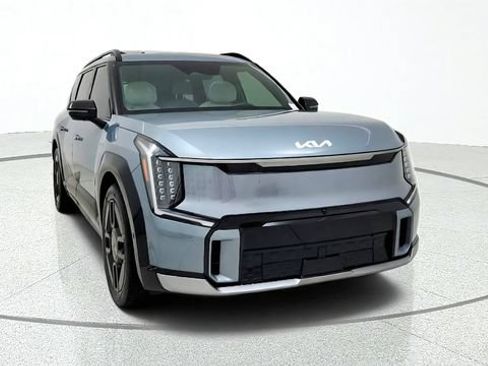Used 2024 Kia EV9 GT-Line AWD/4WD image 2