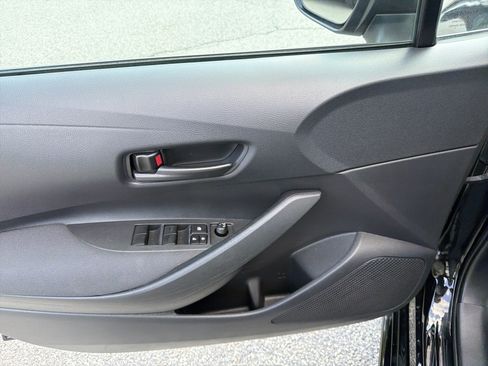 Certified 2025 Toyota Corolla LE FWD image 20